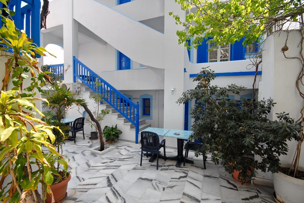Barbouni Hotel & Studios Naxos City Екстер'єр фото