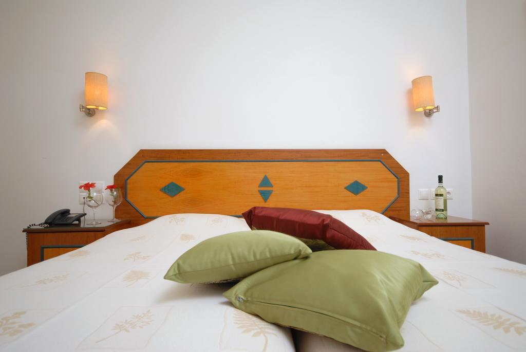 Barbouni Hotel & Studios Naxos City Номер фото