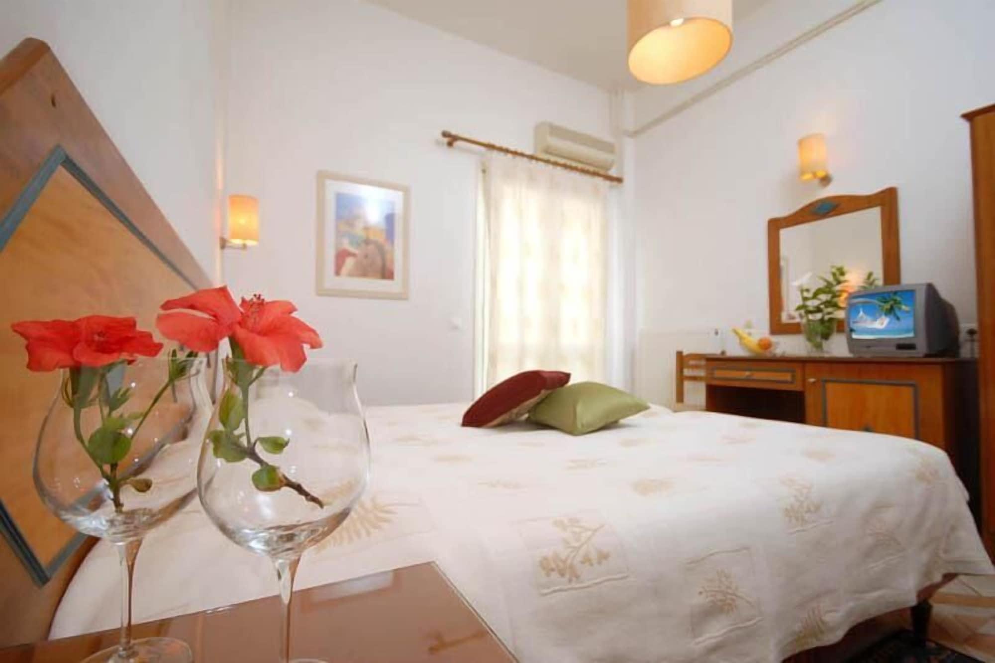 Barbouni Hotel & Studios Naxos City Екстер'єр фото